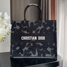 Christian Dior Shopping Bags